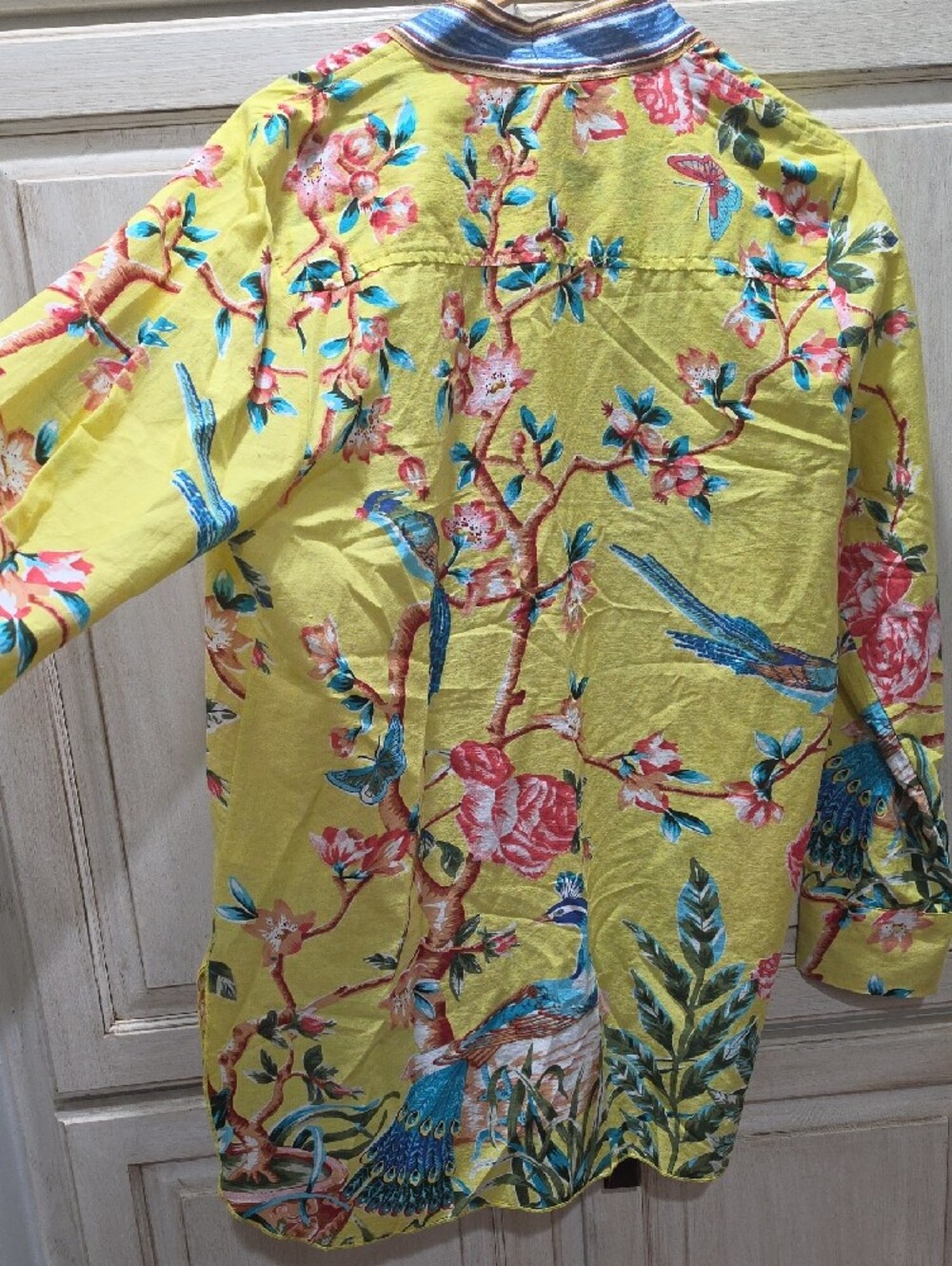 Aratta Silent Journey Women Open Front Floral Peacock Birds Kimono Carnigan - Picture 4 of 12